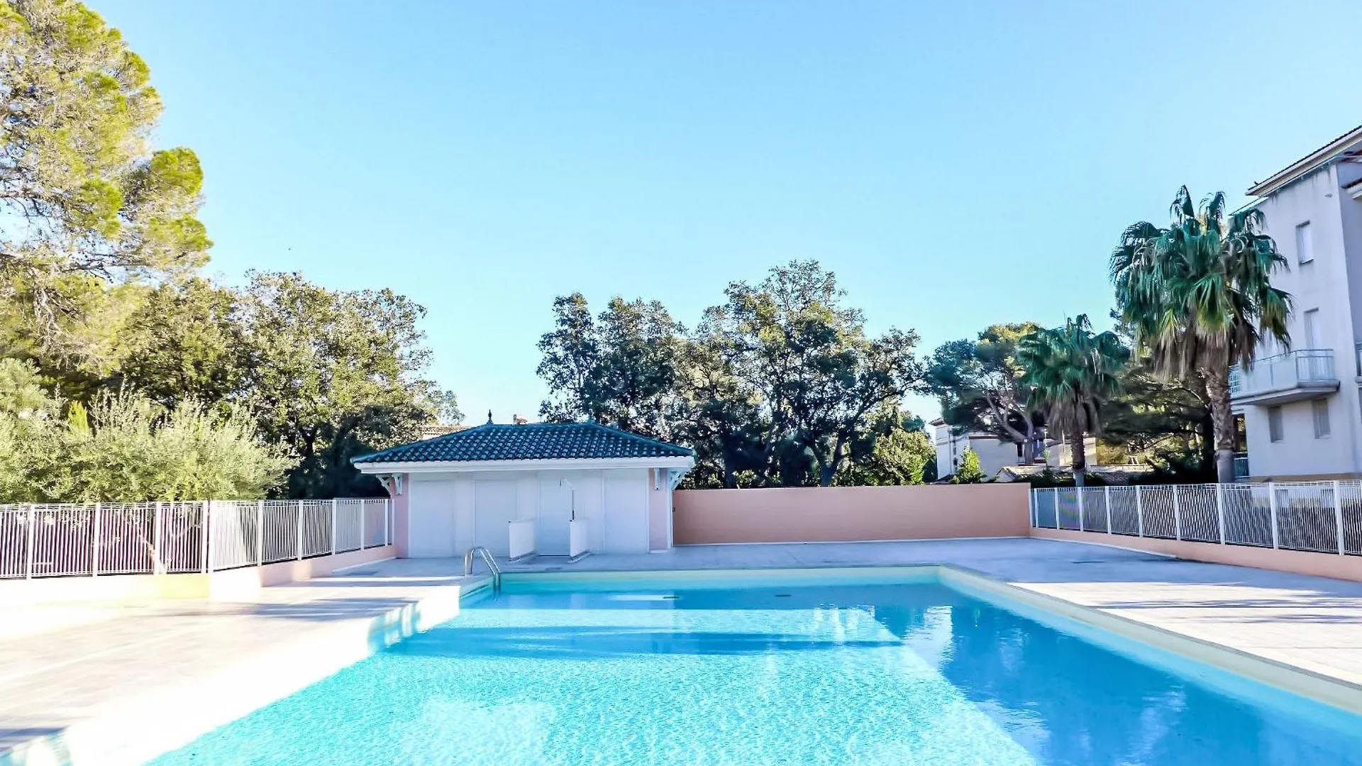 Apartment Les Calanques Du Parc-9 By Interhome Saint Aygulf