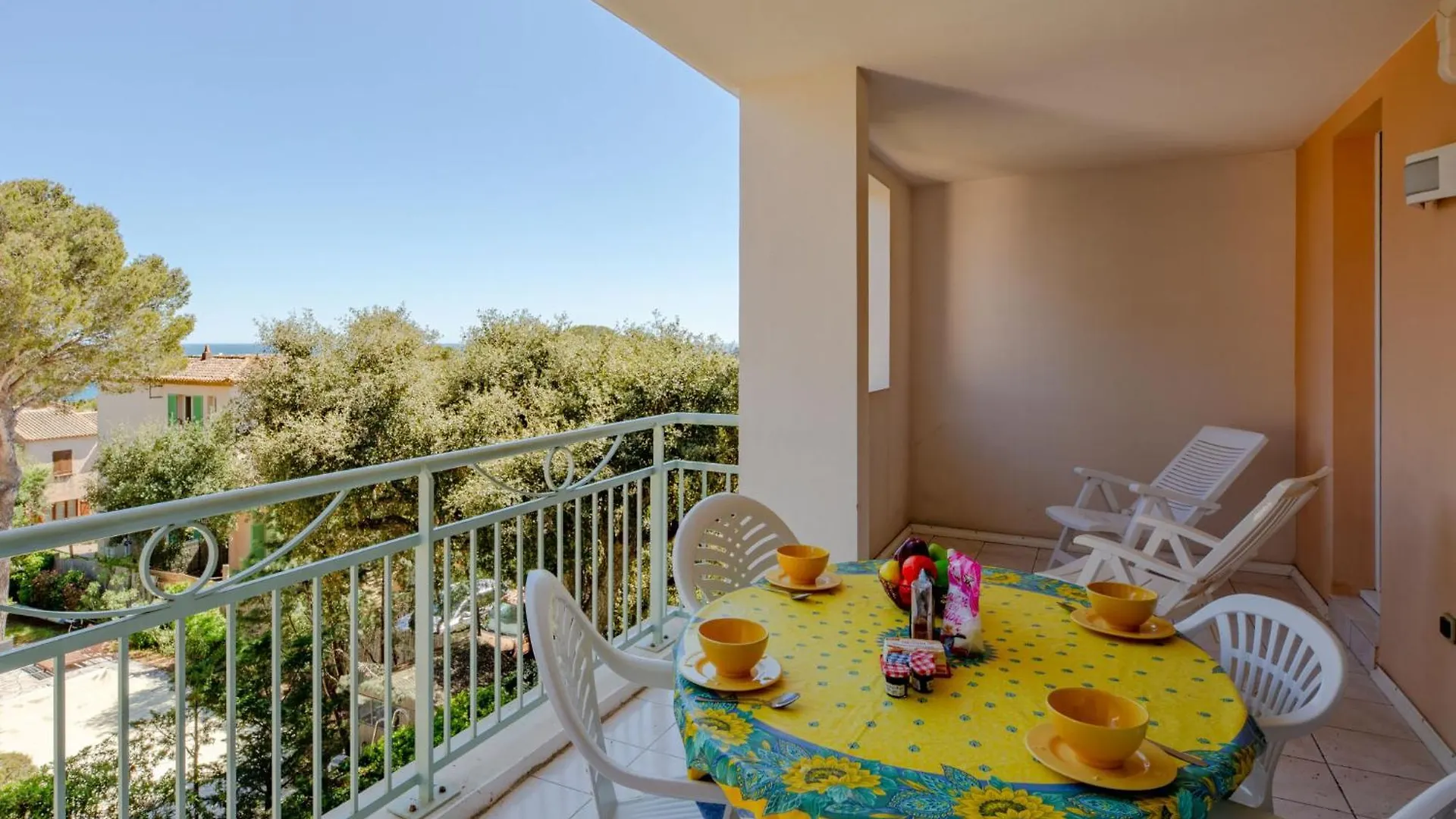 Apartment Les Calanques Du Parc-9 By Interhome Saint Aygulf